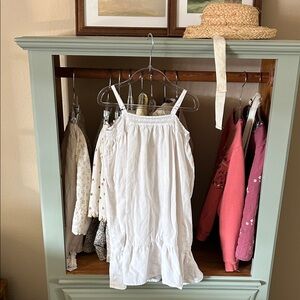 Petite Plume White Sleeveless night Dress